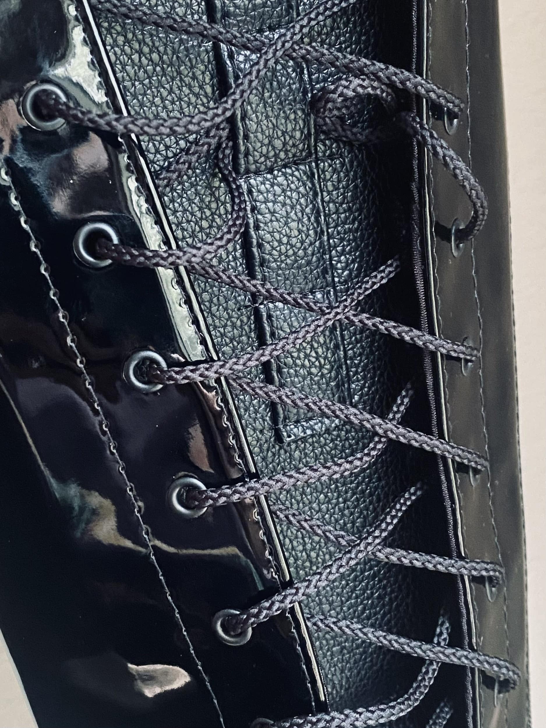 Black: Grippy Knee Sleeves: Black