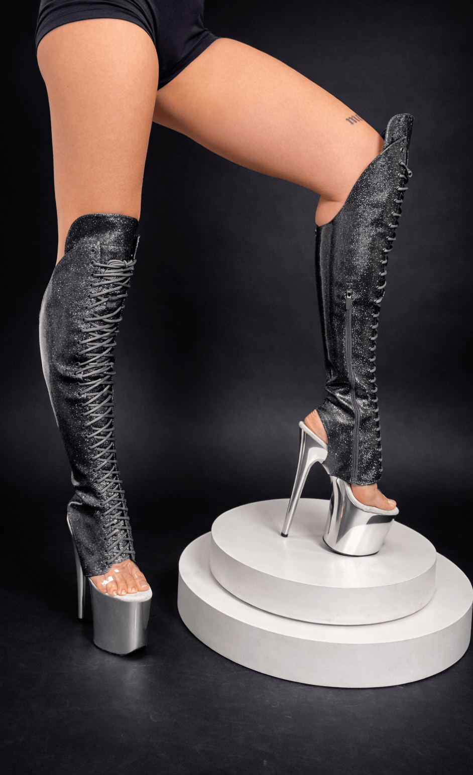 SHOW PONY | Smokeshow – Knee Pad Boot Sleeves